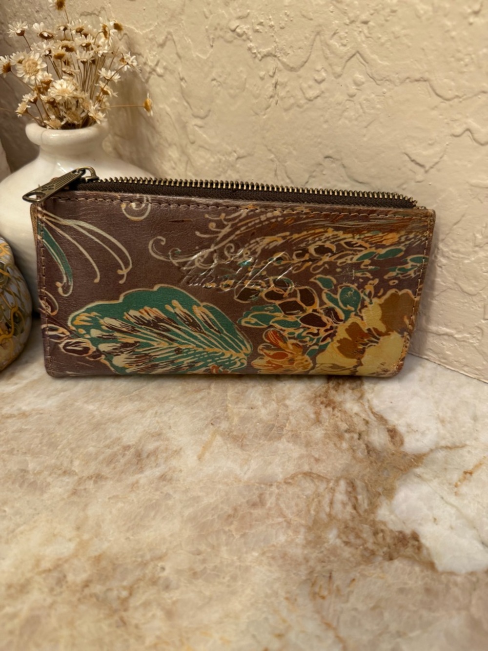 Patricia Nash slim metallic bifold
Wallet - Picture 7 of 10
